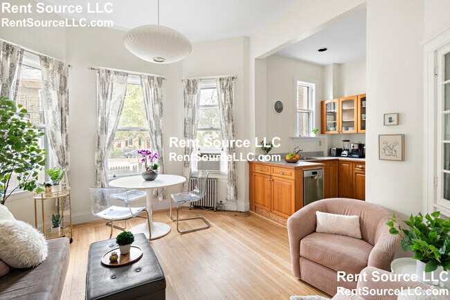 Building Photo - 1617 Massachusetts Ave Unit 3 Rental