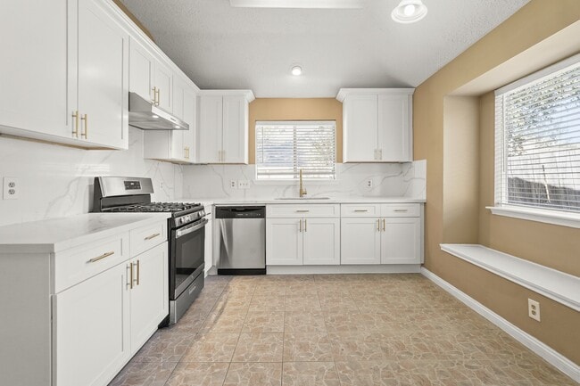 Photo - 4411 Leyland Dr