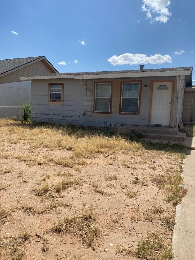 Photo - 704 S Clay St Casa