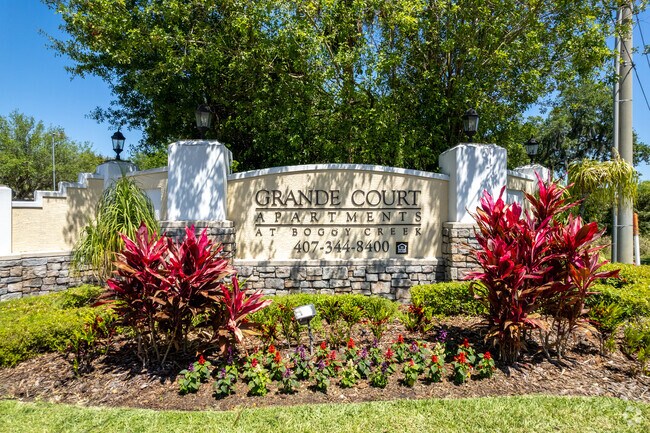 Photo - Grande Court Boggy Creek