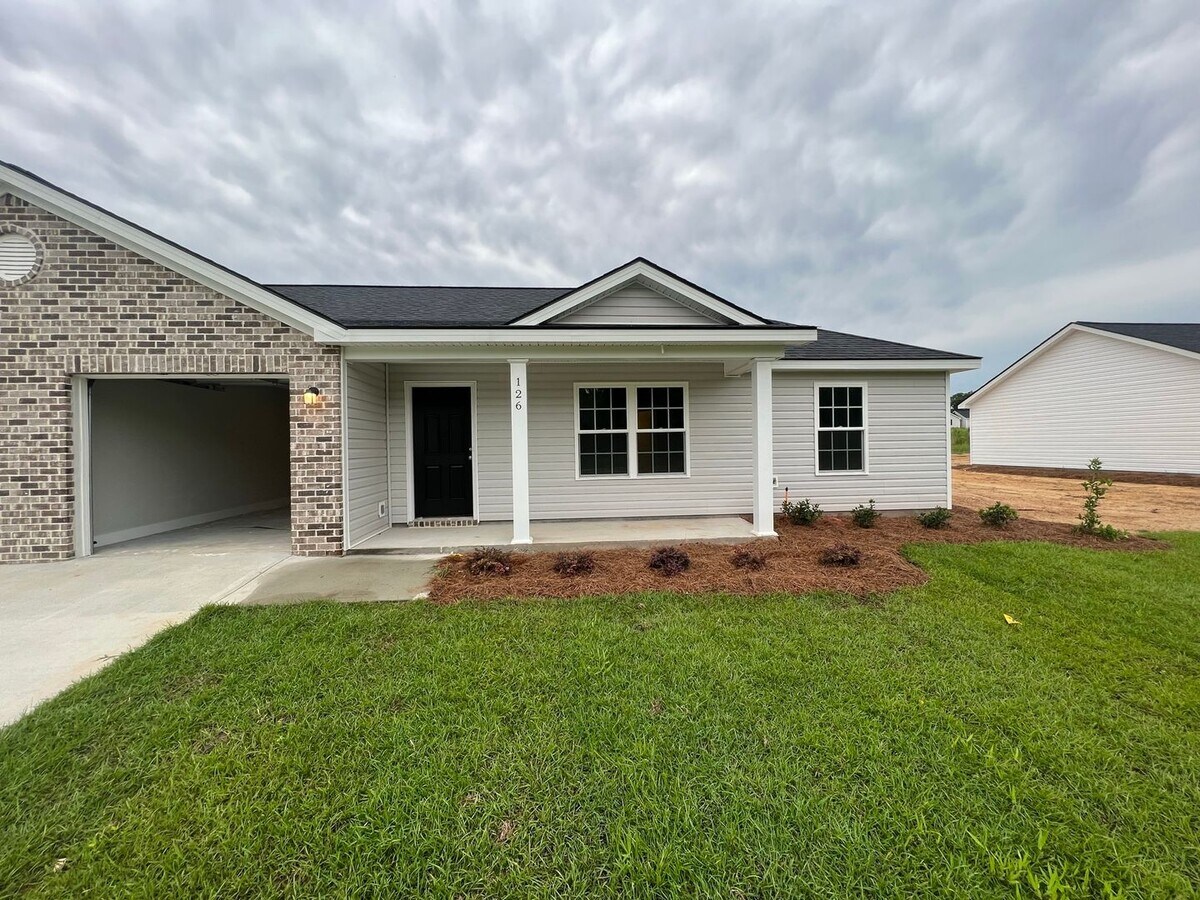 Photo - 126 Callaway Cres