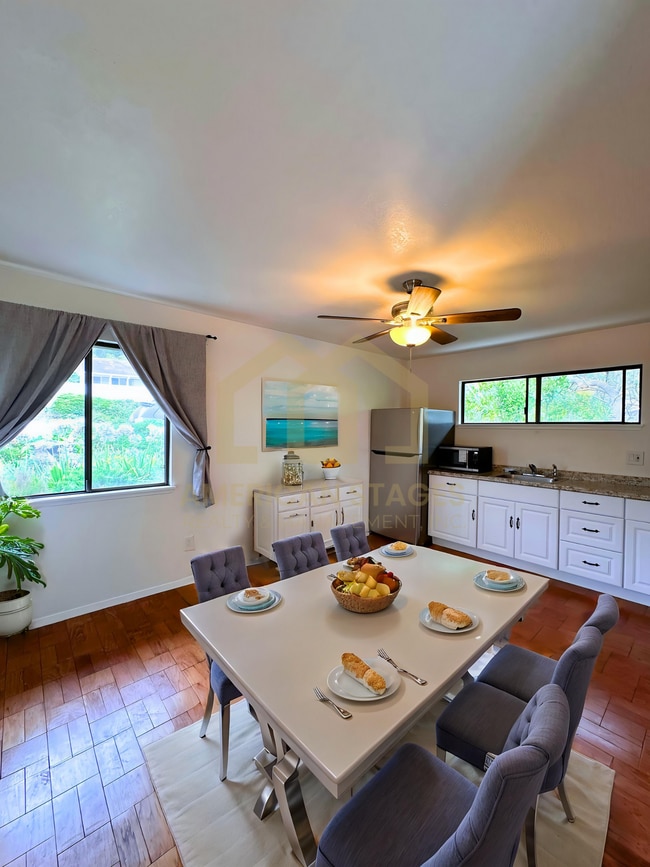 Photo - 632 University Dr