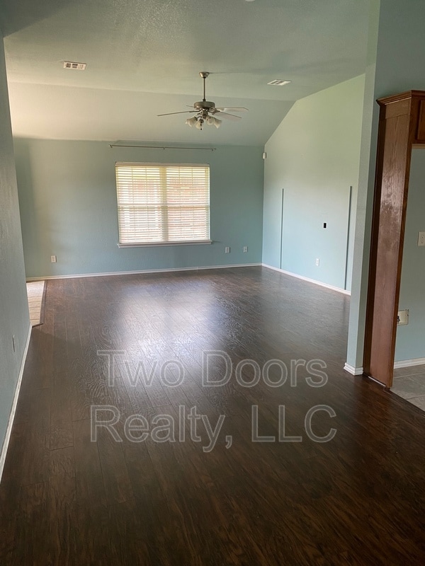 Photo - 3610 Ellis Ave