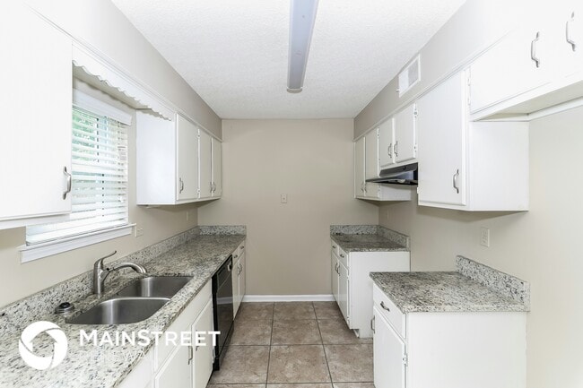 Photo - 6752 Rockingham Rd