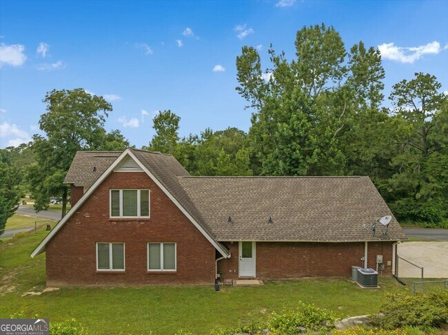 Photo - 205 Blue Ridge Ln