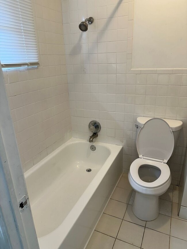 Photo - 212 NW 11th St Unit 02