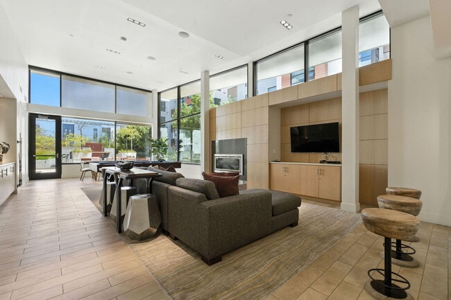 Photo - 1155 4th St Unidad FL4-ID1285297P