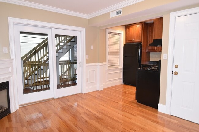 Photo - 120 D St Unit 2