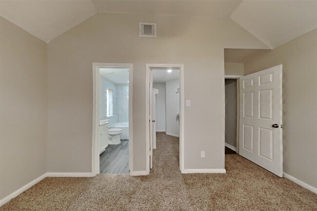 Photo - 21011 Carmel Valley Dr