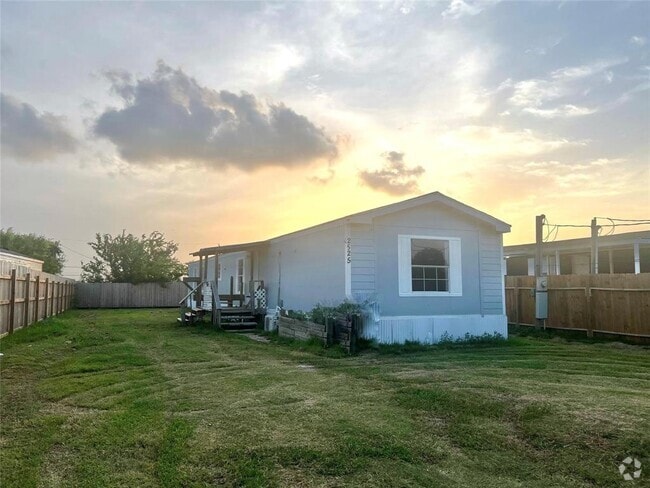 Building Photo - 2525 Oyster Creek Bend Rental