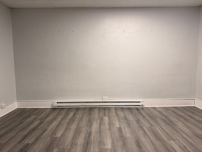 Photo - 211 5th St