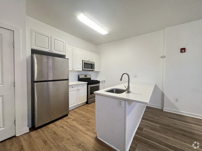 Building Photo - 52 Bergen Ave Unit 1 Rental
