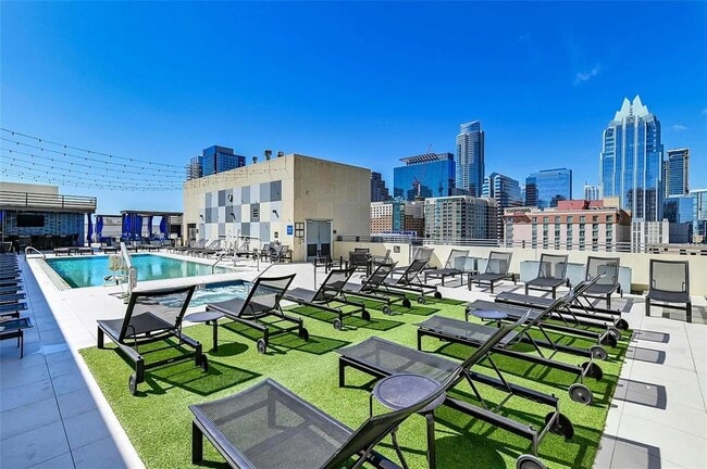 Photo - 555 E 5th St. Unit 723