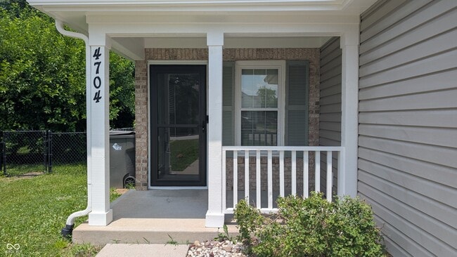 Photo - 4704 Whitview Ln