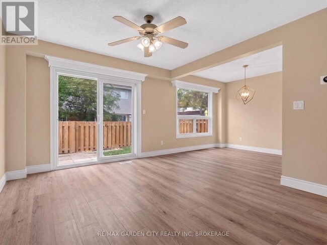 Photo - 286 Cushman Rd