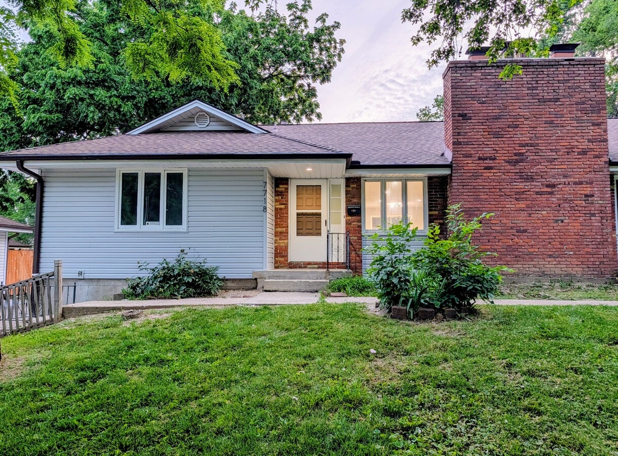 Photo - 7718 Kenwood Ave
