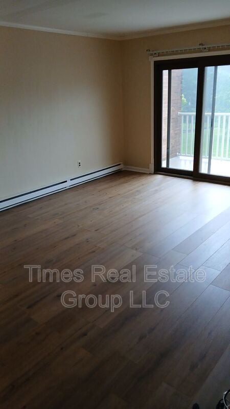 Building Photo - 500 Campbell Cir Unit 28