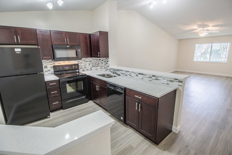 Gateway Club Apartments For Rent in Boynton Beach, FL