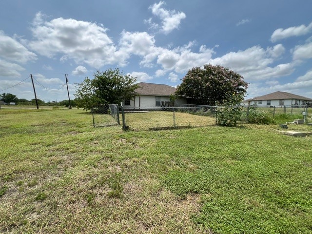 512 Crest Cir Dr