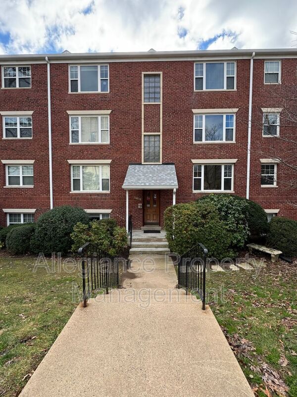 Building Photo - 1404 12th St N Rental