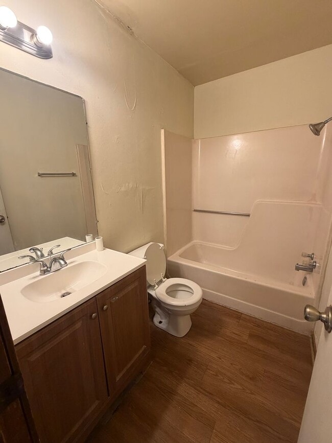 Photo - 210 Rue Royale Unit C