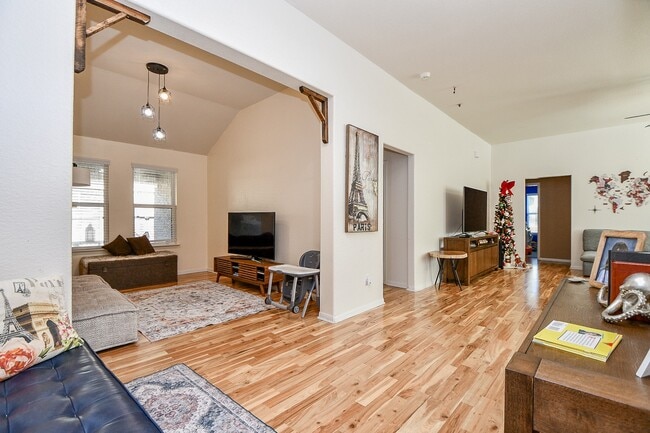 Photo - 15462 Signal Ridge Way