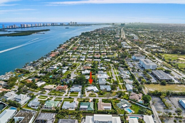 Building Photo - 130 Gulfstream Rd Rental