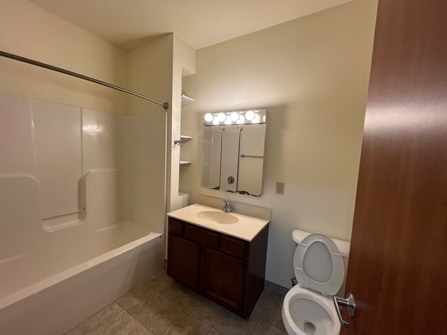 Photo - Granite Ridge Apartments