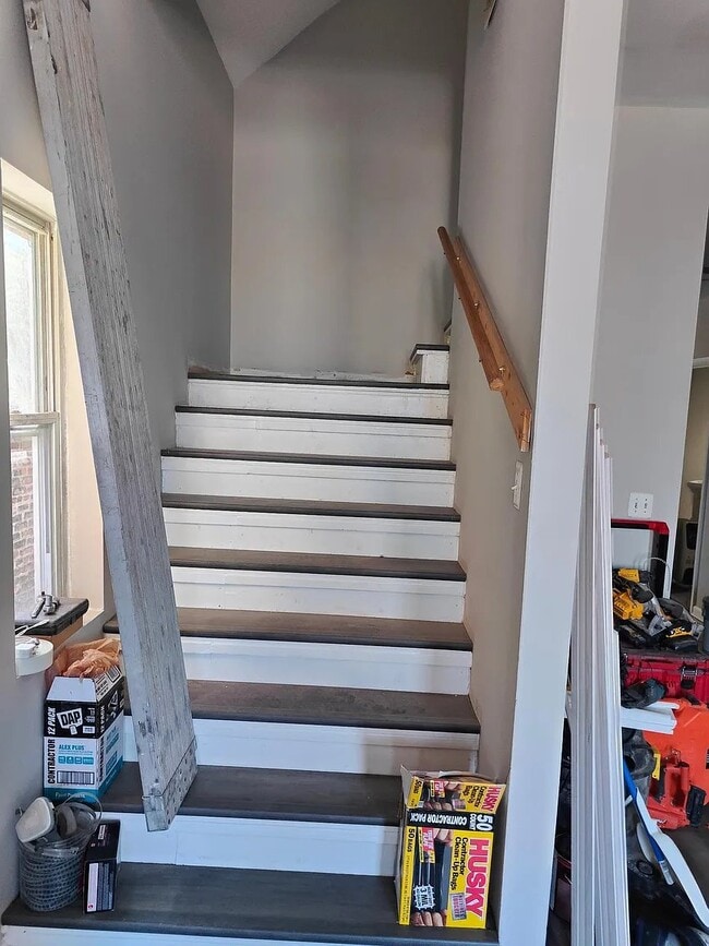 Photo - 1262 S Fairfield Ave Unit 2nd floor