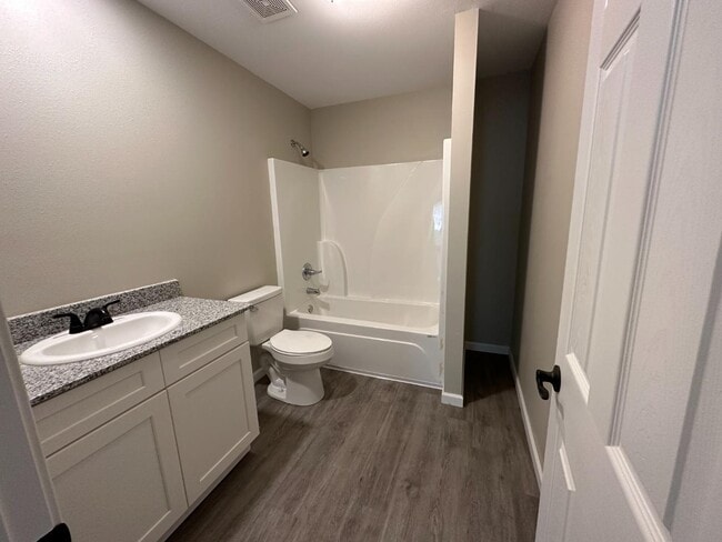 Photo - 14083 John Clark Rd