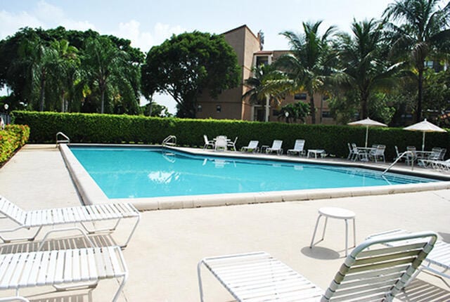 Photo - 701 NW 19th St Unidad 408