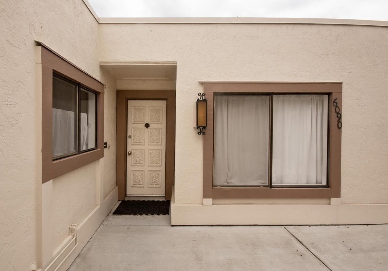 Photo - 6090 Montgomery Ct