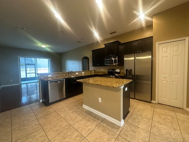 Cocina - 12154 Narrowleaf Ct