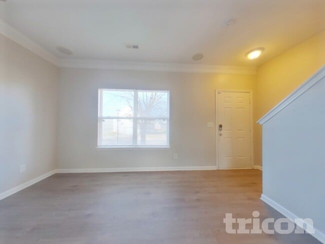 Photo - 1208 Ballina Way