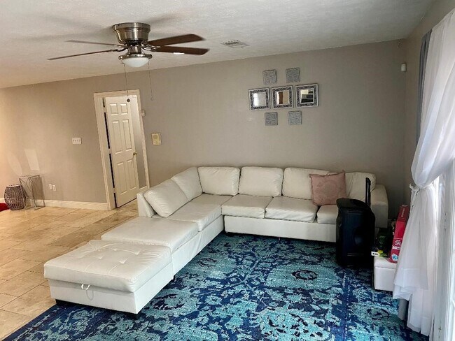 Photo - 2419 Briarlee Dr