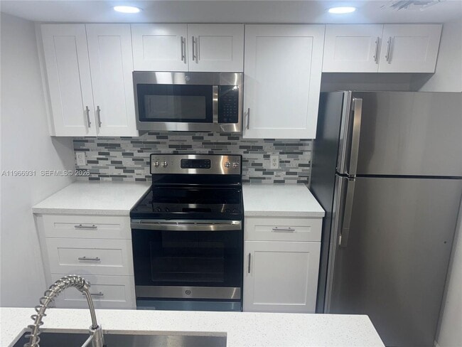 Photo - 3183 Coral Lake Dr Unidad 3183