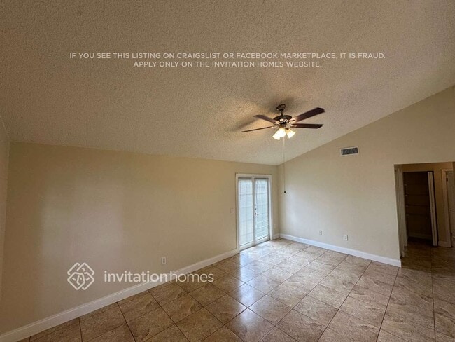 Photo - 1309 Savoyard Way