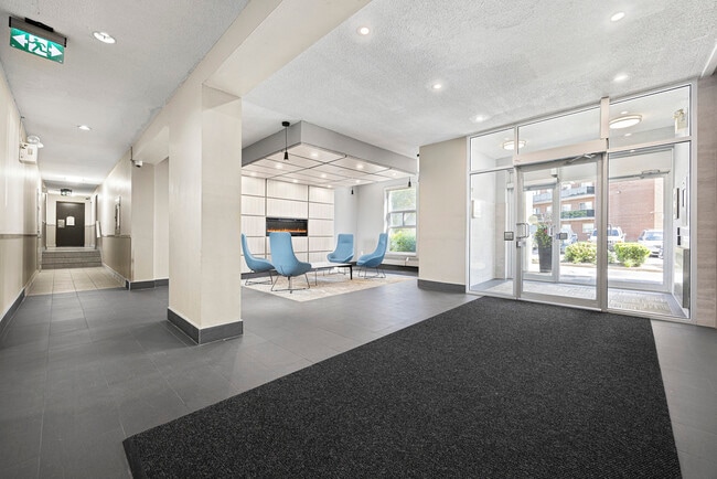 Photo - Draydon Manor