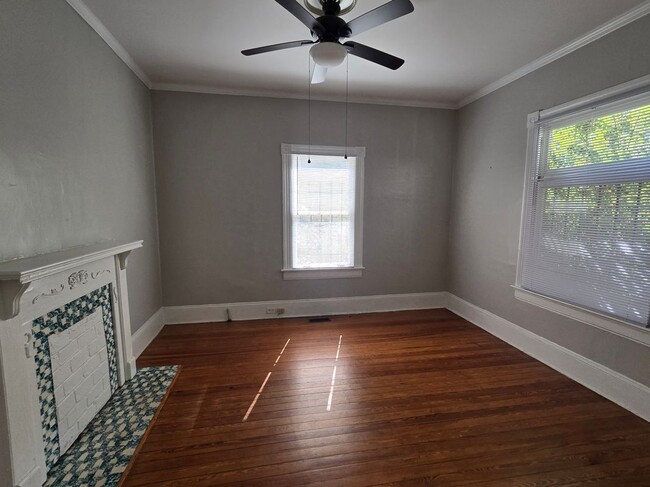 Photo - 1480 Beatie Ave SW