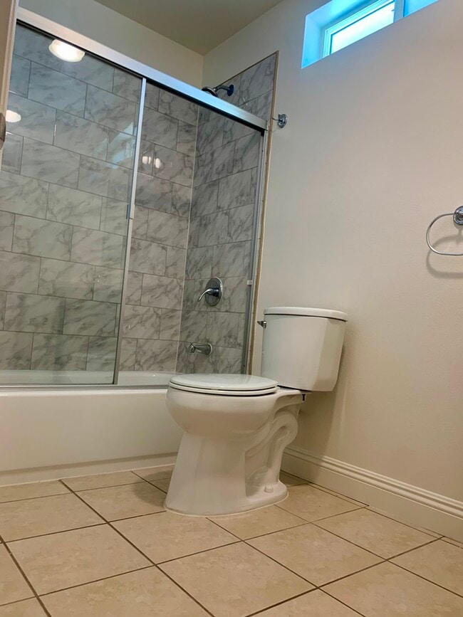 Photo - 11129 Belhaven St