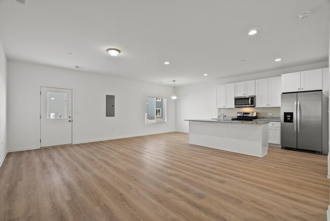 Photo - 1054 Gillespie Ln