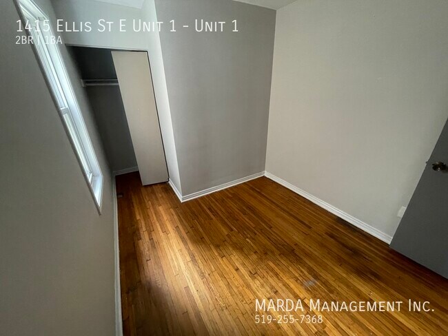 Photo - SPACIOUS 2BED/1BATH MAIN FLOOR UNIT IN WALKERVILLE! + HYDRO & GAS! Unit 1