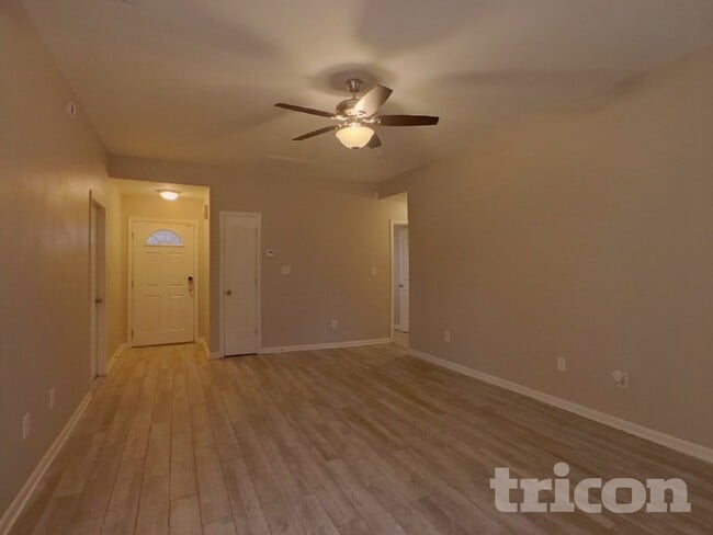 Photo - 4621 Sahalee Ln