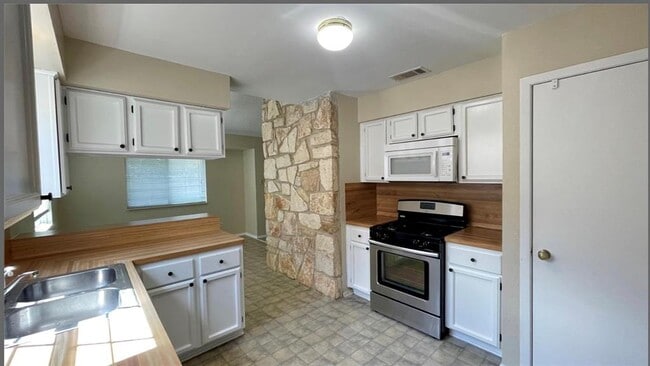 Photo - 509 Riverwood Dr