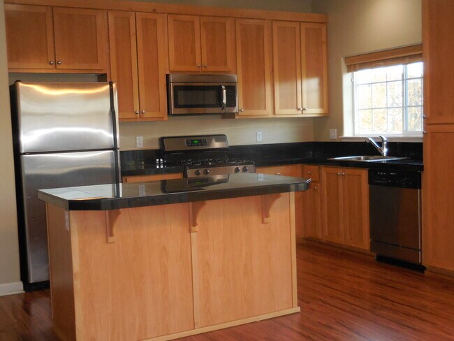 Photo - 1050 SW 170th Ave