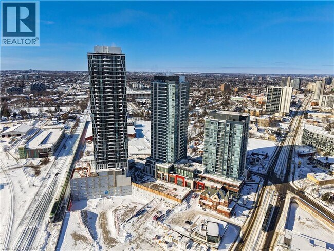 Photo - 15 Wellington St S Unité 1810