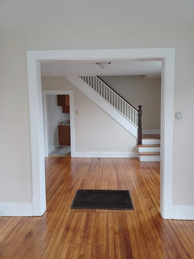 Photo - 1001 S Cameron St