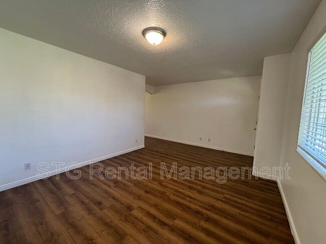 Photo - 154 E 100 N Unidad #2