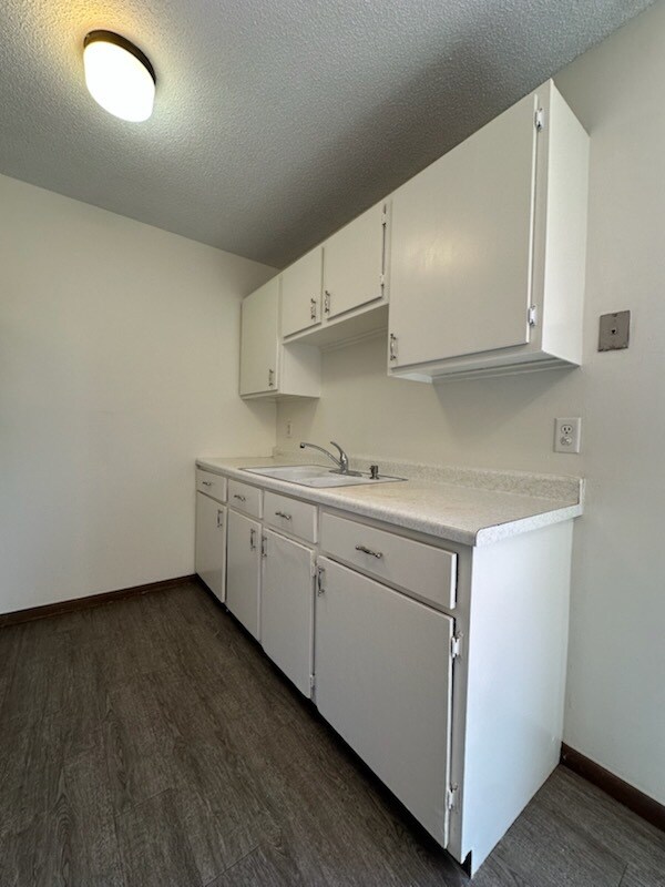 Photo - 1412 Osborne Rd NE