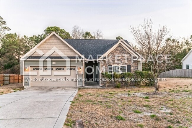 Building Photo - 405 Peppermint Dr